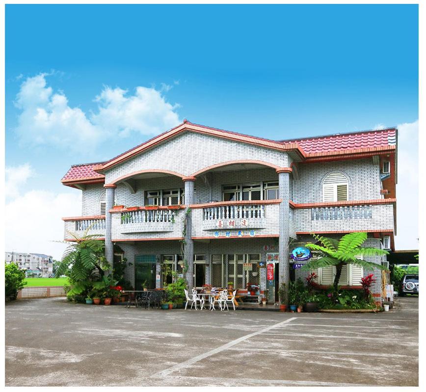 Yilan Xiang Feng Homestay Wujie Luaran gambar